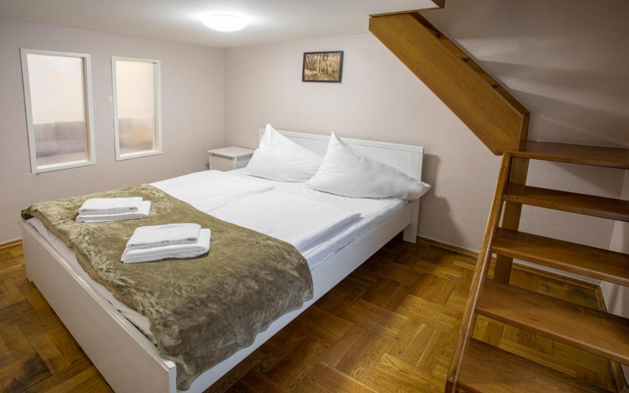 Michalska Apartment Прага Экстерьер фото