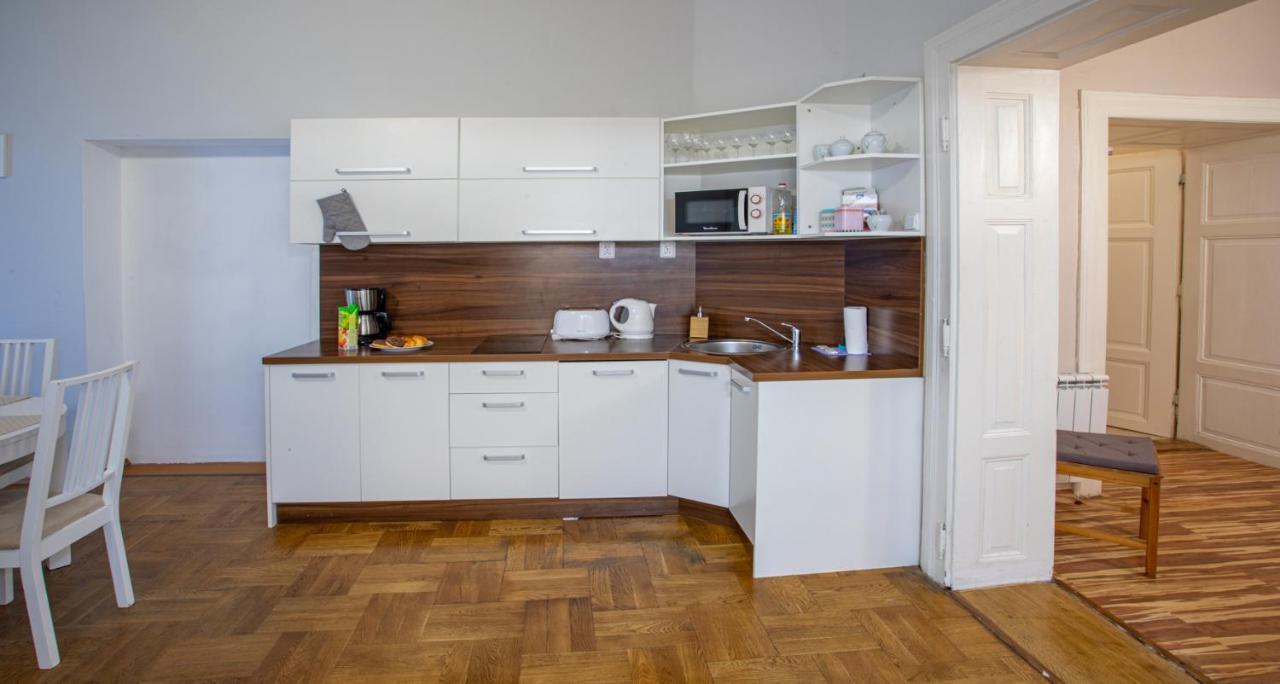 Michalska Apartment Прага Экстерьер фото